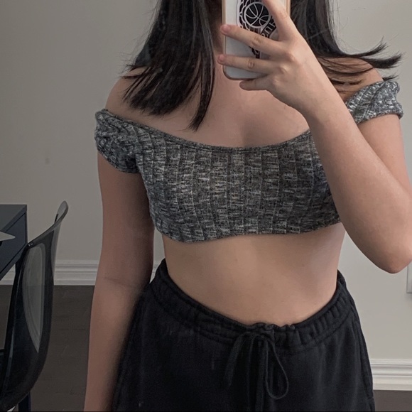 grey ribbed crop top - Picture 3 of 4